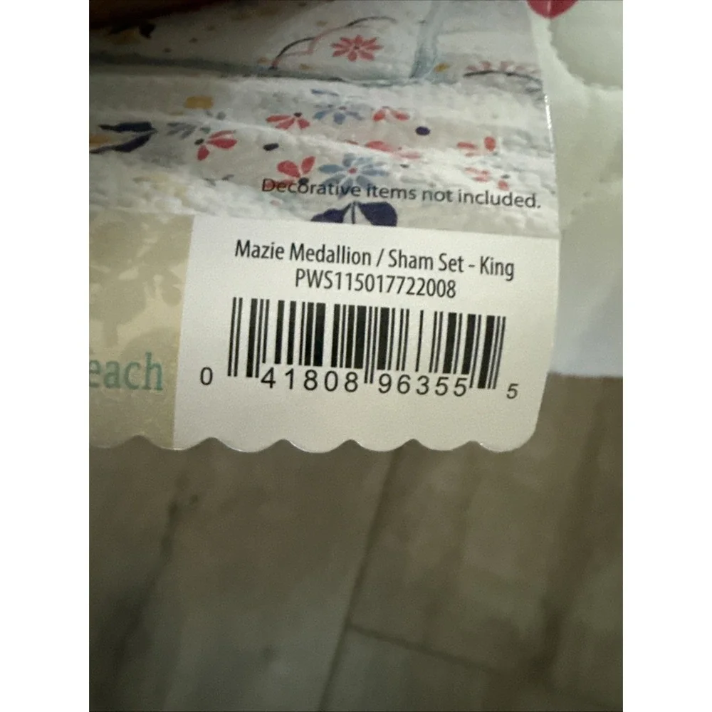 NWT NEW Pioneer Woman Mazie Medallion Quilted King Size Shams Only Bright Floral